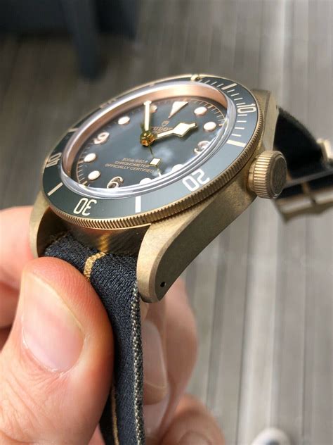 TUDOR Black Bay Bronze M79250BA